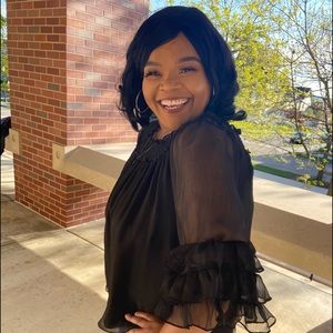 Meet your Posher, Isabella